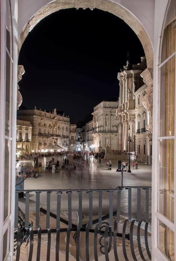 Ortigia Charme Piazza Duomo Apartment Syracuse Exterior foto