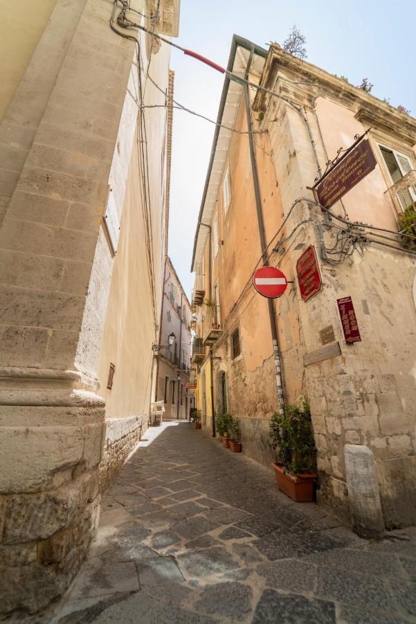 Ortigia Charme Piazza Duomo Apartment Syracuse Exterior foto